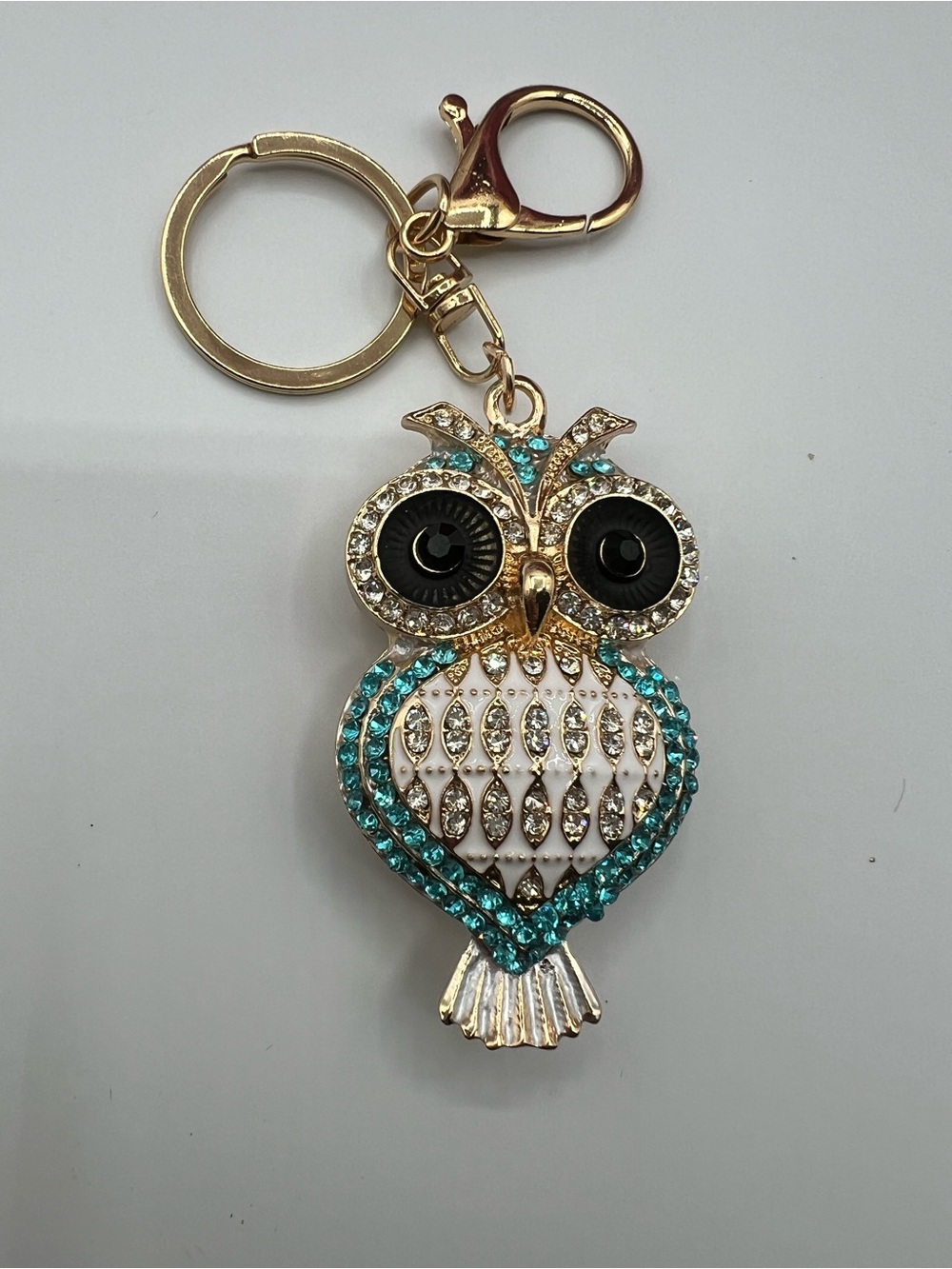 Stunning Owl Keychain with Crystals - Picture 3 of 4